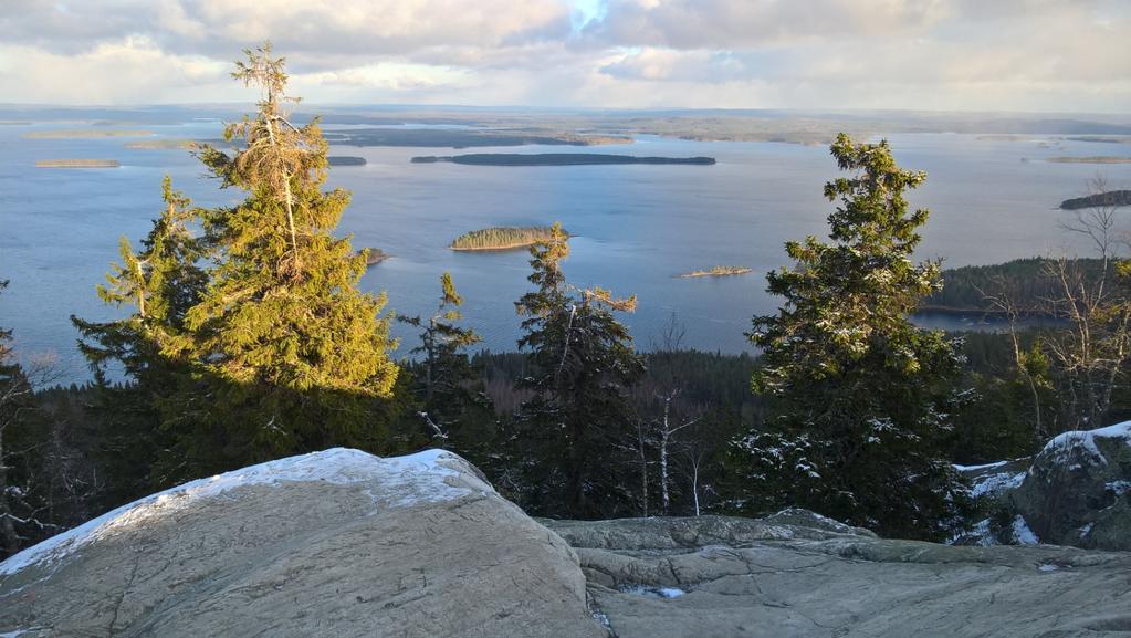 Eheyttä etsimässä Oulun Acat tekivät syysretken löytääkseen palan itseään. Jo menomatka kului rattoisasti kokemusta jakaen. Eikä edes tarvinnut riidellä siitä, että kuka saa ajaa.