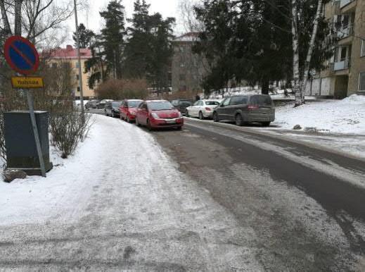 Katujen talvikunnossapidon haltuunotto tarkoittaa katujen luokitusta kolmeen luokkaan ja Ruskeasuon asuinkadut kuuluvat kolmanteen, eli kiireettömimpään luokkaan.