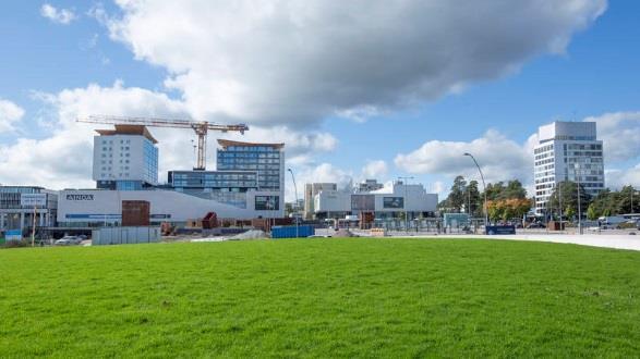 investointeina, yhtiömuotoisina elinkaarihankkeina, vuokrakohteina tai uudella PPP - projektiyhtiömallilla. Kaupungin infrastruktuurin kehittämiseen investoidaan 148 milj.