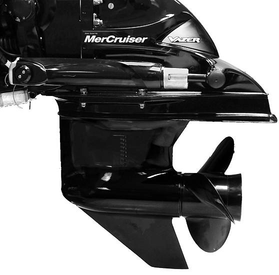 Sisäperämoottorin vedenotto Os 5 - Huolto Mercury MerCruiser Vzer -sisäperämoottoreiss on vin sivuvedenotot.