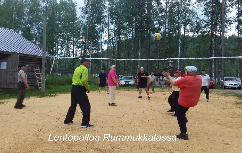 Lentopallo-äijät Lentopalloryhmä kokoontuu toukokuusta elokuuhun Rummukkalan kylärannassa tiistaisin klo 17.00 19.00 Syyskuusta huhtikuuhun kokoonnutaan Monitoimitalon salissa tiistaisin klo 16.00 17.