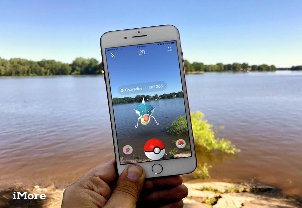 14 KUVIO 3 Kuva Pokémon Go:n pelinäkymästä iphonella. (imore, 2017).