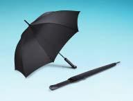 Tutulla tunnuksella merkityn painikkeen takaa löytyy avauspainike, joka avaa teflonpinnoitetun mustan sateenvarjon.