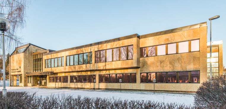 Lähtötilanne Pohjan kunnantalo syntyi aikana jolloin Pohjan kunnan keskusta kehittyi kovaa vauhtia: uusi kaava koskien kylän keskustaa oli valmis ja sitä ruvettiin vihdoin toteuttamaan.
