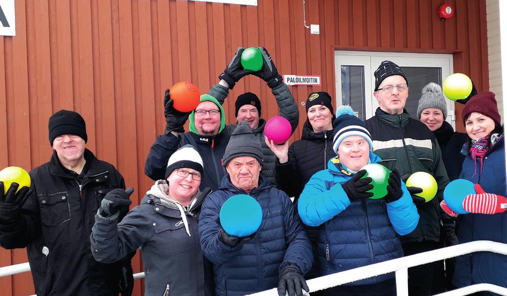 AJANKOHTAISTA jatkuu Hae mukaan Vipinä-yksiköksi Haluaisitteko lisätä liikuntaa asumisyksikkönne arkeen? Kaipaatteko uusia ideoita ja lajikokeiluita? Hakekaa yhdessä mukaan Vipinä-hankkeeseen!