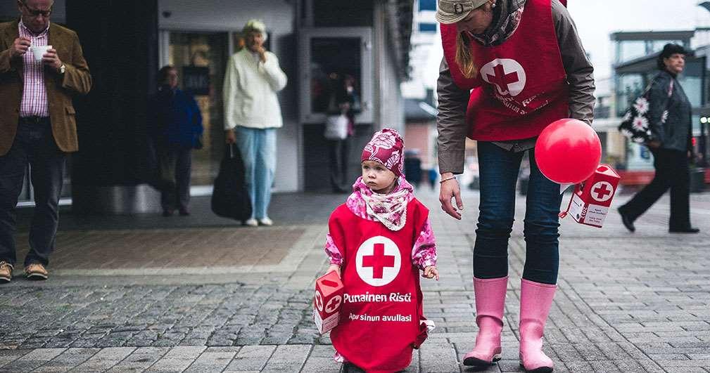 Pukeudu punaiseen, liity auttajiin Nälkäpäivän