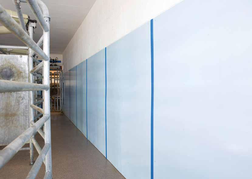 DeLaval seinäpaneelit DeLaval seinäpaneeleilla saat hygieenisen ja helposti puhdistettavan seinäpinnan lypsypaikoille, maitohuoneeseen, huolto- ja muihin tiloihin.