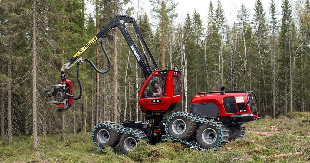 38 Kuva 18. Komatsu 931XC. 5.3.4 Muut tuotteet AGCO Power valmistaa moottoreita konsernin sisäisesti myös Challengerin Rogator- ja Terragator-tuotemerkeillä varustettuihin ruiskutus- ja
