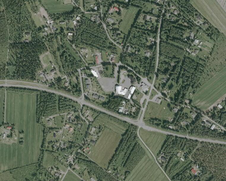 Suunnittelualueen läpi kulkeville Keskipiirintielle ja Muikuntielle on merkitty kevyenliikenteen pääreitti. Alueella sijaitsee Salonpään koulu sekä päiväkoti.