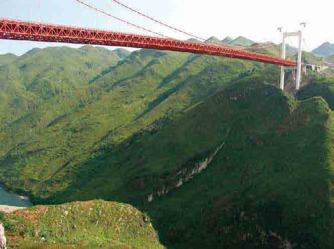 Sillan vapaa korkeus yli 300 m oli aikanaan maailman neljänneksi korkein, edelleen v.