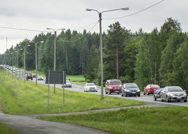 Alemman asteisen tieverkon kunnossapito on merkittävää henkilöliikenteen ohella erityisesti maakunnan elintarvike- ja metsä-biotalouden