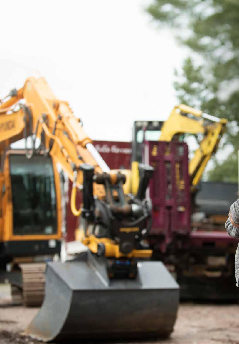 Kymmenkunta vuotta sitten perustettu yhden naisen yritys KuCa kaivaa, syntyi maanrakennusalalle oman työuran etsimisen jälkeen.