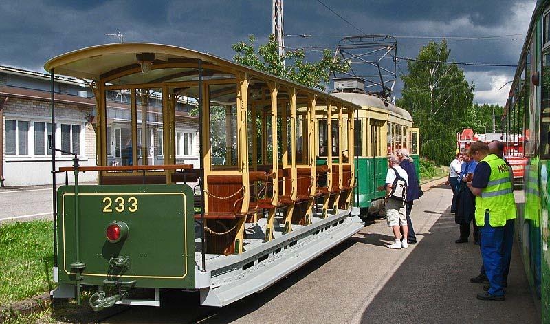 HKL järjestää yhteistyössä Oy Stadin Ratikat Ab:n kanssa museoraitiovaunuajeluita Helsingin keskustassa elokuussa.