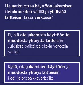 Seuraavaksi tietokone kysyy langattoman verkon salasanaa. Salasana löytyy modeemin oikealla puolella alhaalla sijaitsevasta tarrasta (Salasana).