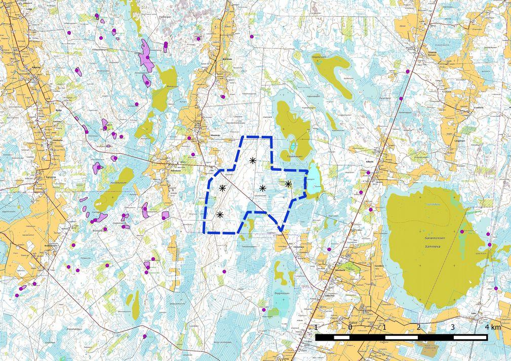 2 Alle 5 kilometrin etäisyydeltä tunnetaan useita esihistoriallisia hautaröykkiökohteita. Niihin liittyviä mahdollisia asuinpaikkapintoja ei ole havaittu.