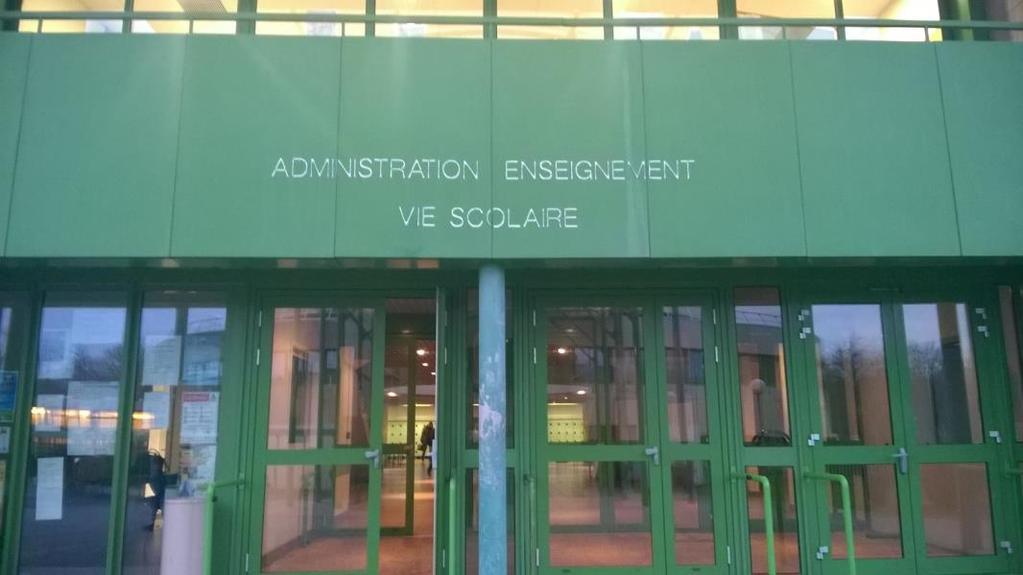 RANSKALAISTA KOULUARKEA Lycée Sud-Médoc on n.