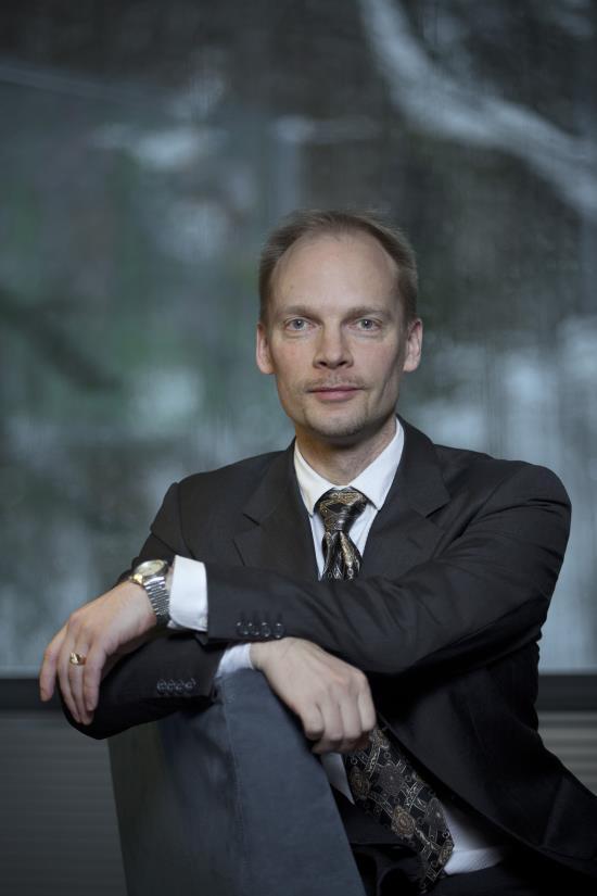 Olli Seppänen Lean kokemusta 2000- Erityisesti ajanhallinta Väitöskirja tuotannonohjauksesta Rakentamisen digitalisaation sarjayrittäjä 2005-2015 DSS Oy 2000 2005 (Graphisoft) DynaRoad Oy 2005-2011