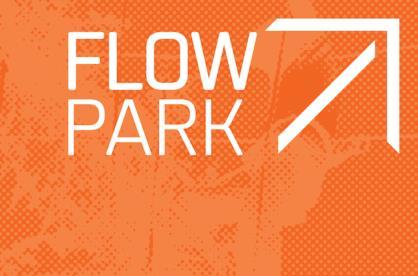 Seikkaileminen radoilla tapahtuu jatkuvasti turvavaijeriin kytkettynä. Tutustu lisää verkkosivuillamme ja tervetuloa seikkailuun! https://vierumaki.fi/flowpark/info Flowparkin aukiolot 2019 22.6.-11.