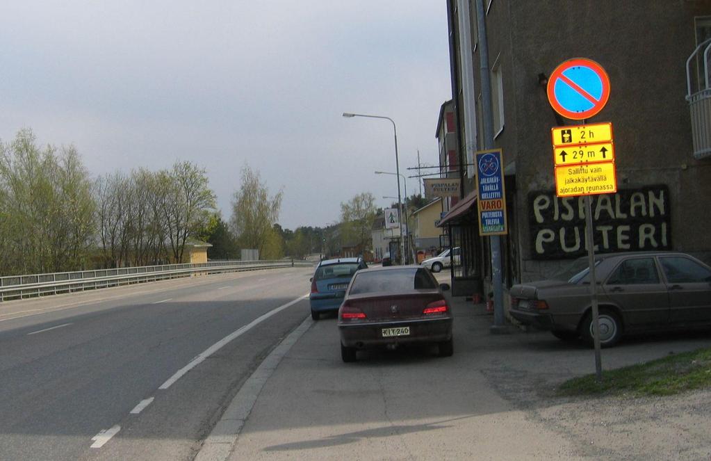TAMPEREEN KAUPUNKI 9(42) Saneerauksesta huolimatta Pispalan valtatiellä on edelleen ongelmia. Pispalan valtatie on ruuhkainen aamulla ja iltapäivällä.