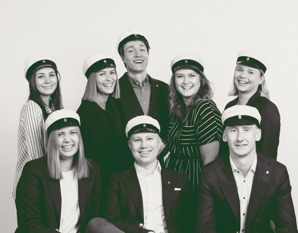 KY RY:N HALLITUS 2018 ELETTRA VIRTANEN Viestintä, brändi, digitaalinen KY EEVA LAURITSALO Varapuheenjohtaja, opiskelijakeskus, talous MARKO LAAKSO Opintoasiat, maisteriopiskelijat ANNA HALSAS