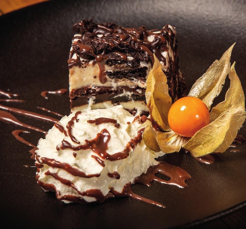 JÄLKIRUOAT CHOCOLATE CAKE (G) Tuhti siivu suklaakakkua ja vaniljajäätelöä (saattaa sisältää pähkinää) 8,90 BROWNIE Pienempään suklaan himoon (saattaa sisältää pähkinää) 3,90 MILKSHAKE Morrisonin
