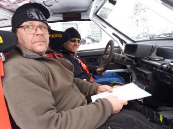 * Rallin lisäluokissa kilpailijapari Tommi Luostarinen/SemiFinska ajoivat luokan 26 kakkospaikalle Ford Escort Cosworth autolla.