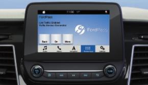 Täysin uudenlainen yhdistettävyys Ford SYNC 3 Ford SYNC 3 mahdollistaa älypuhelimen hallinnan puheluista tekstiviesteihin ja musiikista navigointiin 8" kosketusnäytön kautta tai helpoilla