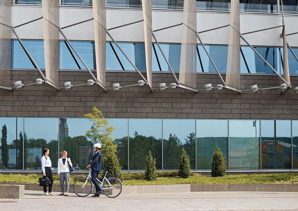 Ota yhteyttä Konsernihallinto Liiketoiminnot UPM Alvar Aallon katu 1 PL 38 11 Helsinki Puh. 241 5111 Faksi 241 511 info@upm.com Sijoittajasuhteet Puh. 241 533 ir@upm.com Sidosryhmäsuhteet Puh.