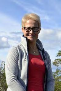 KIRSI Matkailun digitaalisen liiketoiminnan asiantuntija Kirsi Mikkola, Sähköinen Liiketoiminta Suomi Oy Rovaniemeläinen yrittäjä vuodesta 2005 23 vuotta matkailuliiketoiminnan ja digitaalisen
