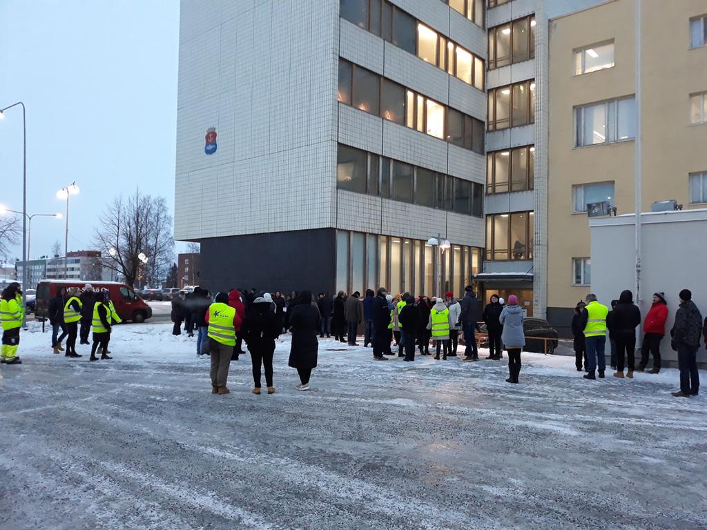 8 2.3 Rekrytointi Uuden työvoiman saatavuus on ollut melko hyvä. Toisaalta eräisiin tehtäviin kuten psykologit ja puheterapeutit on vaikea rekrytoida.