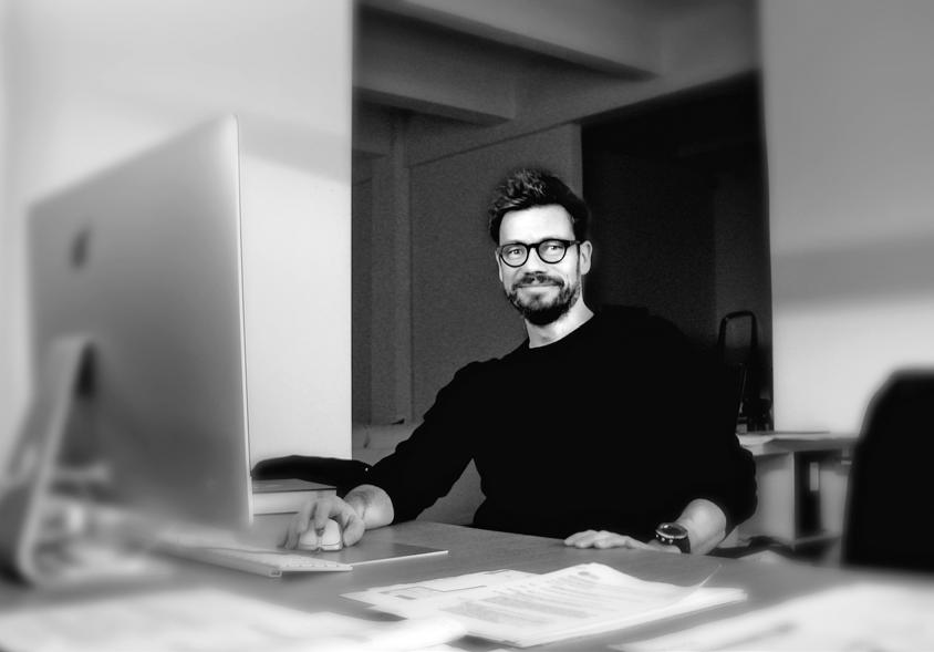 Arkkitehdin ajatuksia AUNTO OY TAMEREEN VUOREEN HUIU Voimme ylpeydellä sanoa, että Vuoreksen Huippu pohjautuu ja perustuu tontinluovutuskilpailuvoittoon nimimerkillä ohkareet.
