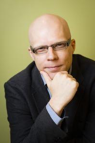 1. Johtajan katsaus vuoteen 2017 Vuonna 2017 Suomi juhli 100-vuotista itsenäisyyttään, meidän laitoksemme vietti 50-vuotisjuhlaa ja Linux-kernel täytti 26 vuotta.