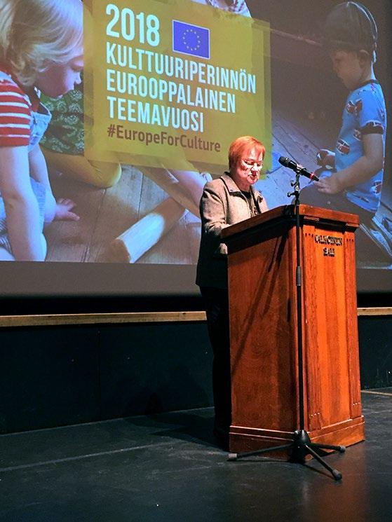 Kulttuuriperintövuoden suojelija Tarja Halonen avasi vuoden Valkoisessa salissa. Kuva: Ulla Salmela, Museovirasto.