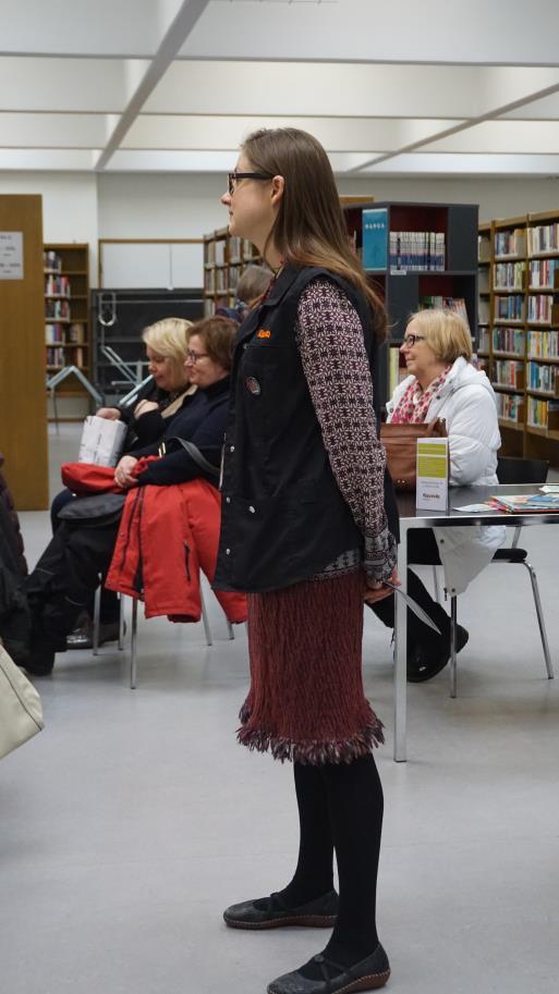 KIRJASTON JA KULTTUURIKAS- VATUKSEN VUOSI Selja Kunttu, kirjastotoimenjohtaja, kulttuurikasvatuksen esimies Kouvolan kirjastoihin tehtiin 701 504 käyntiä vuonna 2018.