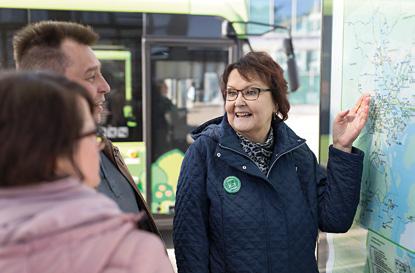 Miten kuljen Linkillä? Linkki-kummi opastaa! Linkki-kummi on vertaistukihenkilö, joka neuvoo sinua kiireettä paikallisliikenteen käytön opettelussa.