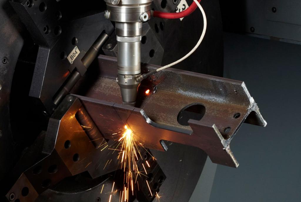 18 19 Konetyyppi Kuitulaser Laserlähde Fiber 2000 Fiber 3000 By Tube 130 FL 170 CO2-laser Laser 3000 Laser 4000 CO2- ja kuitulaserteknologia Jokaiseen käyttötarkoitukseen sopiva leikkausteknologia.