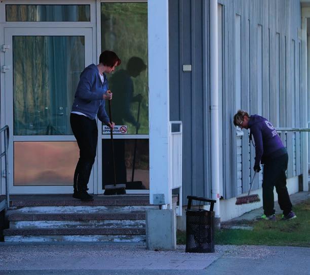 6. TYÖKYKYÄ YLLÄPITÄVÄ TOIMINTA Miesten parisprinttiviestissä Koulutuskeskus JEDU hiihti pronssille. Joukkueessa hiihtivät Kari Siekkinen ja Timo Halmetoja.