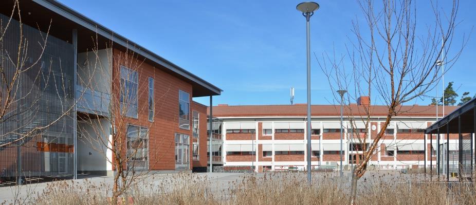 Mankkaanpuron koulu Rakennus valmistunut 1954 Asiakaspäällikkö: Marja Zinne
