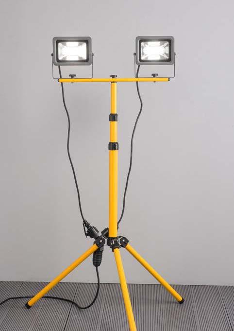 VALONHEITTIMET FLOODY TRIPOD DUO IP5 Pienikokoisen ja kevyen led-valonheitinsarjan valonlähteenä on tehokas, uuden sukupolven kiinteä AC led -moduuli.