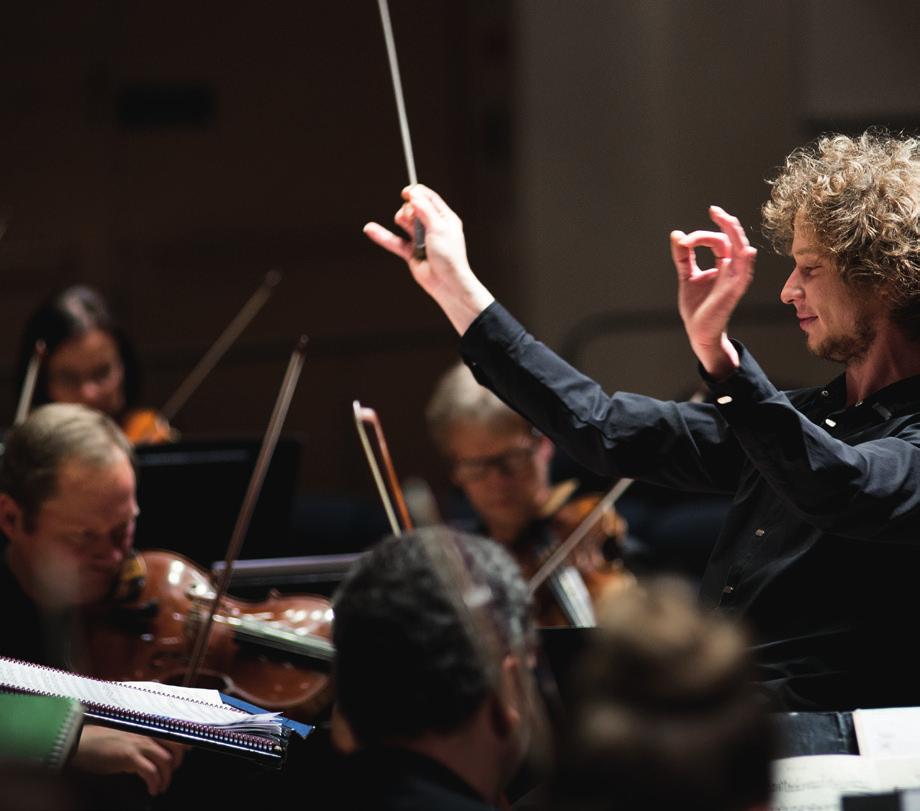 Santtu-Matias Rouvali ja Tampere Filharmonia ovat viimeisten kausien aikana vetäneet Tampere-talon Ison salin täyteen useina iltoina.