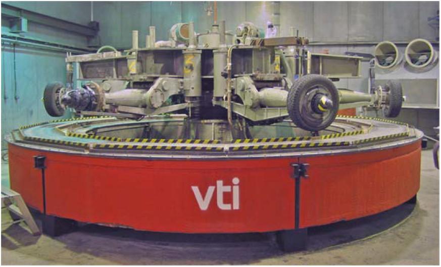 33 Figure 12. VTI s carousel-shaped tire testing eguipment (VTI, 2009) In Russia, similar test to the over-run test is used for type approval purposes.