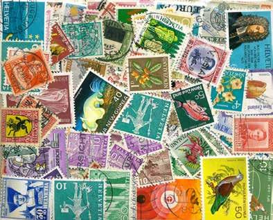 Noin 1045 postimerkkiä monista eri maista.