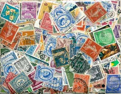 kaksoiskappaleita Noin 500 postimerkkiä monesta