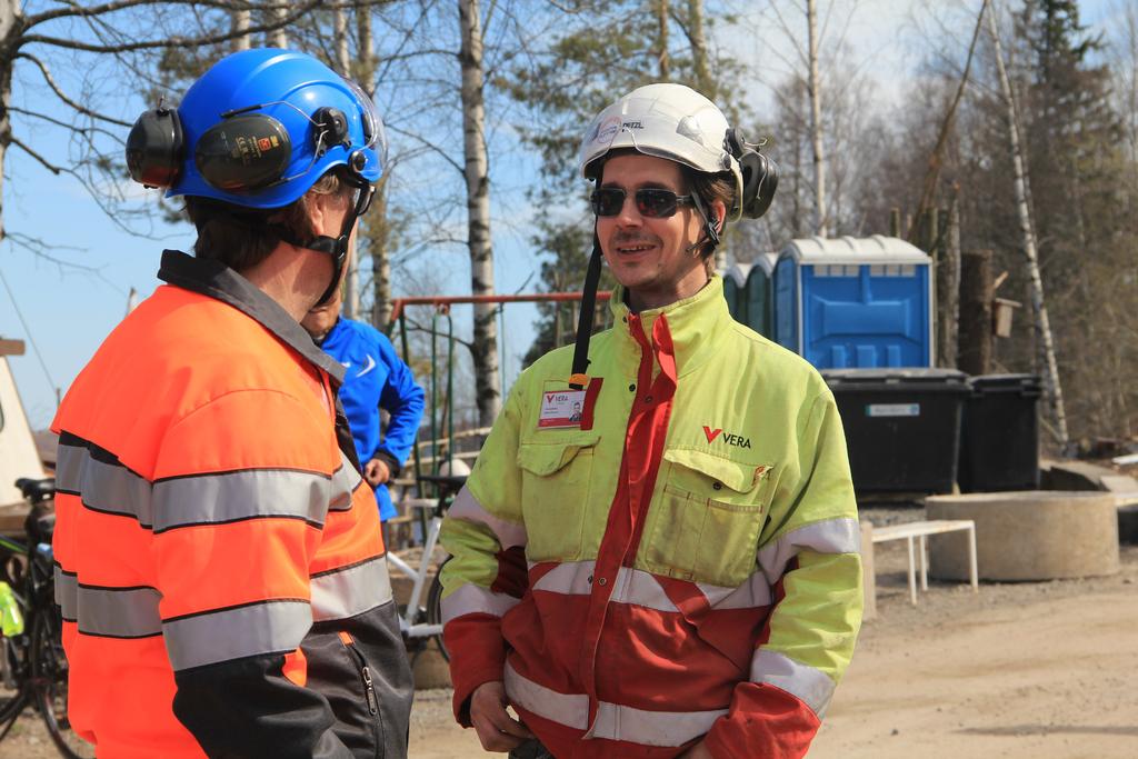 1. Kaupunkiympäristön kehittämiseen ja energiaan erikoistuneet yhtiöt edellisvuoden tasolle päästykään.