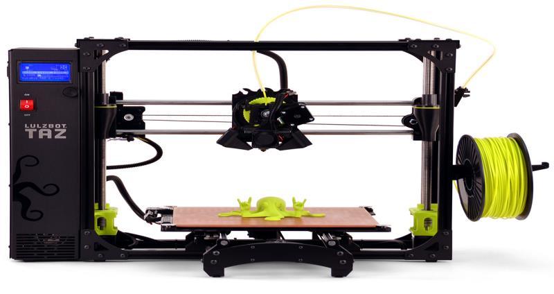 33 Kuvio 14. Lulzbot TAZ 6 3D-tulostin (3D Hubs 2018). 5. Formlabs Form 2 Form 2 3D-tulostin (Kuvio 15) on SLA-tulostin, joka eroaa edellisistä tulostimista hinnan ja teknologian takia.