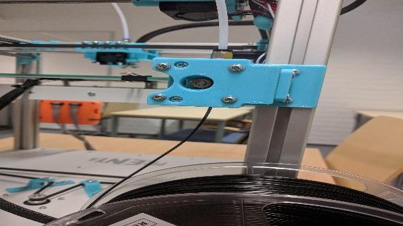 42 Huomioitavaa! Jos filamenttia ei ole enää putkessa ollenkaan pitää filamenttia syöttää moottorille (kuva 3), joka työntää filamenttia eteenpäin tämä onnistuu, kun tekee samoin kuin 4.