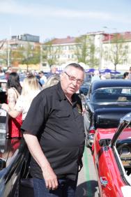 kakku päältä kaunis,