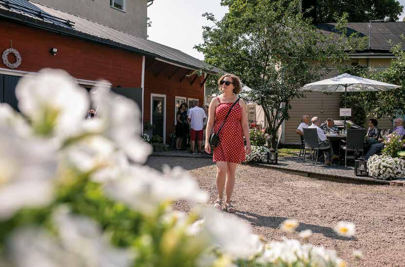 AINA ON HYVÄ PÄIVÄ KOHDATA HAMINASSA Merenrannan hiekkaa ja saariston kalliorantoja. Tähdenmuotoisen linnoituskaupungin historiaa, kaunista, rehevää maaseutua ja luontoa.