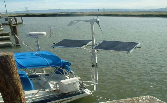 Kuva 11. Aurinkopaneelin ja tuuligeneraattorin yhdistelmäasennus purjeveneessä. (kuvalähde: http://www.ocipenergy.com/downloads/solar-stik-marine/solar-stik-product-data.pdf) 3.