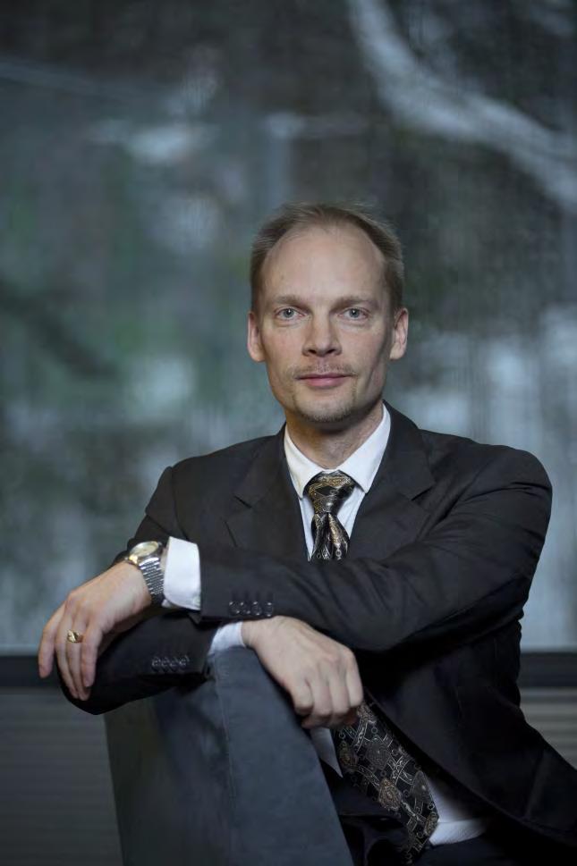 Olli Seppänen Lean kokemusta 2000- Erityisesti ajanhallinta Väitöskirja tuotannonohjauksesta Rakentamisen digitalisaation sarjayrittäjä 2005-2015 DSS Oy 2000 2005 (Graphisoft) DynaRoad Oy 2005-2011